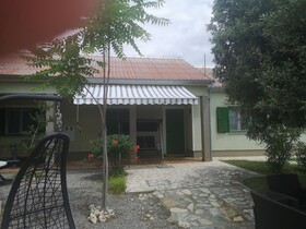Moja Ane
