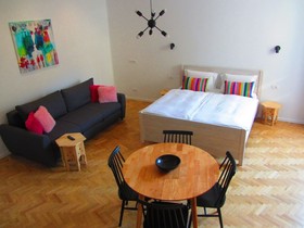 Apartments Art