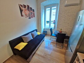 Lola's Place
