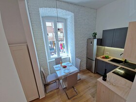 Lola's Place