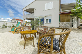 Apartment Mezaroca