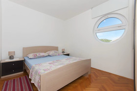 Apartments Ema