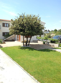Apartments Flora