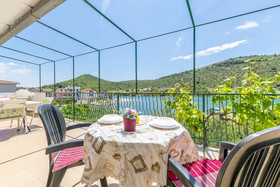 Apartments Garden by The Sea