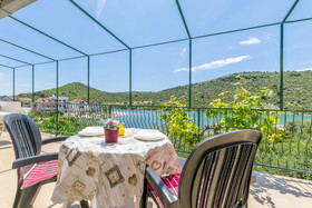 Apartments Garden by The Sea