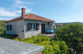 Apartments Hrvatic