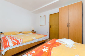 Apartments Hrvatic