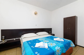 Apartments Hrvatic