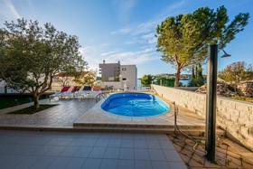 Apartments Ilija