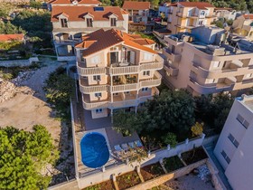 Apartments Ilija