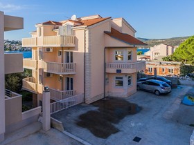Apartments Ilija