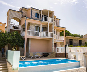 Apartments Ksenija