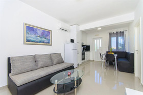 Apartments Maja