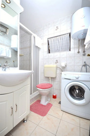 Apartments Mirta
