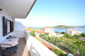 Apartments Mirta