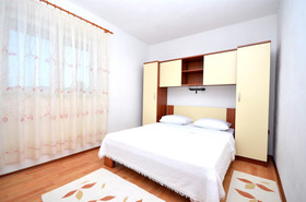 Apartments Mirta