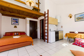Apartments Pera