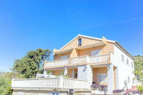 Apartments Pera