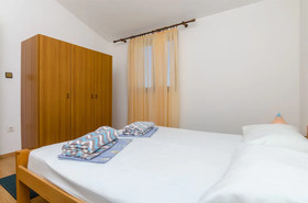 Apartments Sanda