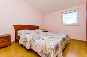 Apartments Ugrina
