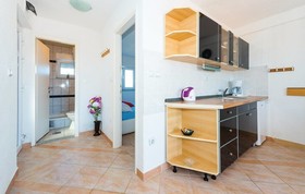 Apartments Zdravka
