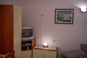 Apartments Zdravko
