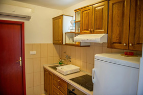 Apartments Zdravko