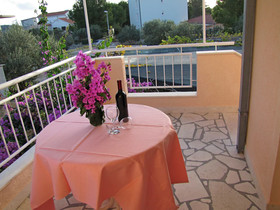 Apartments Zdravko