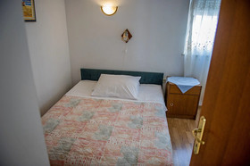 Apartments Zdravko