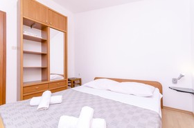 Apartments Zvonko