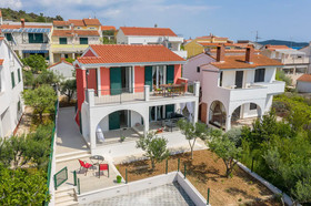 Holiday House Kanica