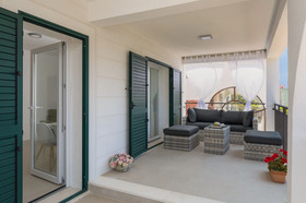 Holiday House Kanica