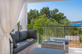 Holiday House Kanica