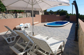 Holiday House Neda