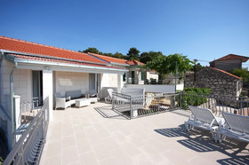 Holiday House Neda