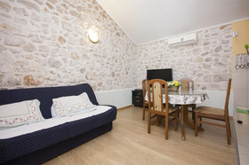 Holiday House Neda