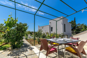 House Sahara