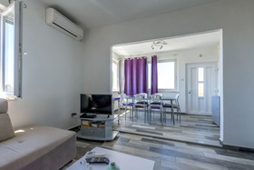 House Sahara