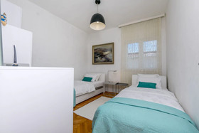 House Suncani Dvori
