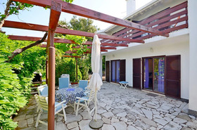 House Vesna