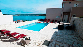 Villa Mona