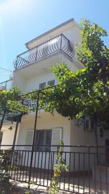 Apartments Nina