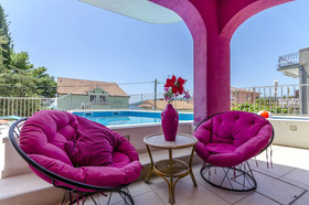 Apartments Pupa