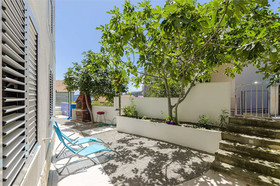 Apartments Pupa