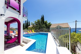Apartments Pupa