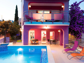 Apartments Pupa
