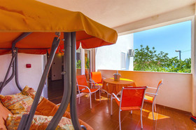 Apartments Pupa