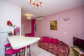 Apartments Pupa