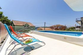 Apartments Pupa