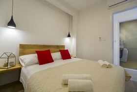 Guest House / Apartments Bulli